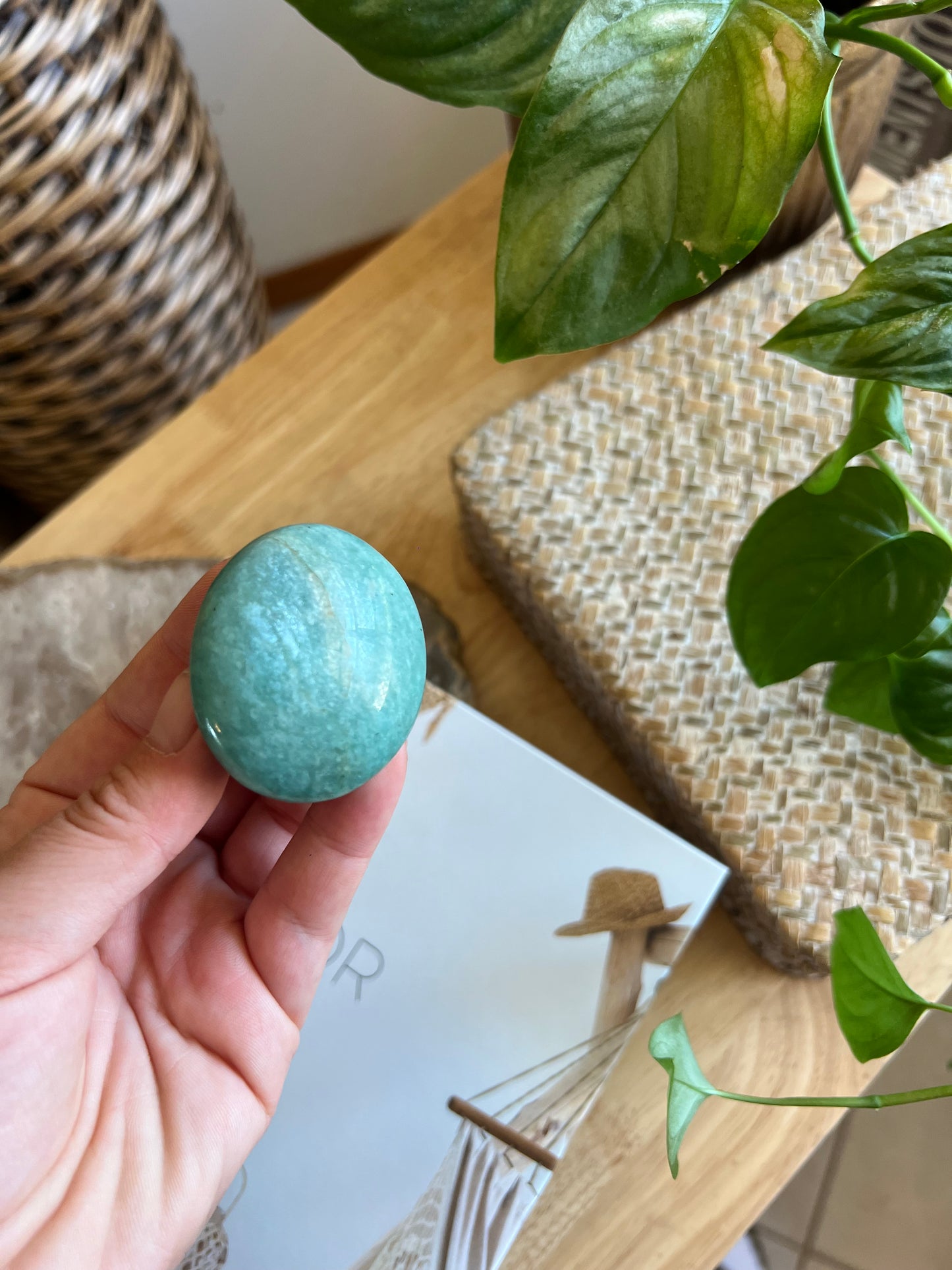 Amazonite palm stone - C
