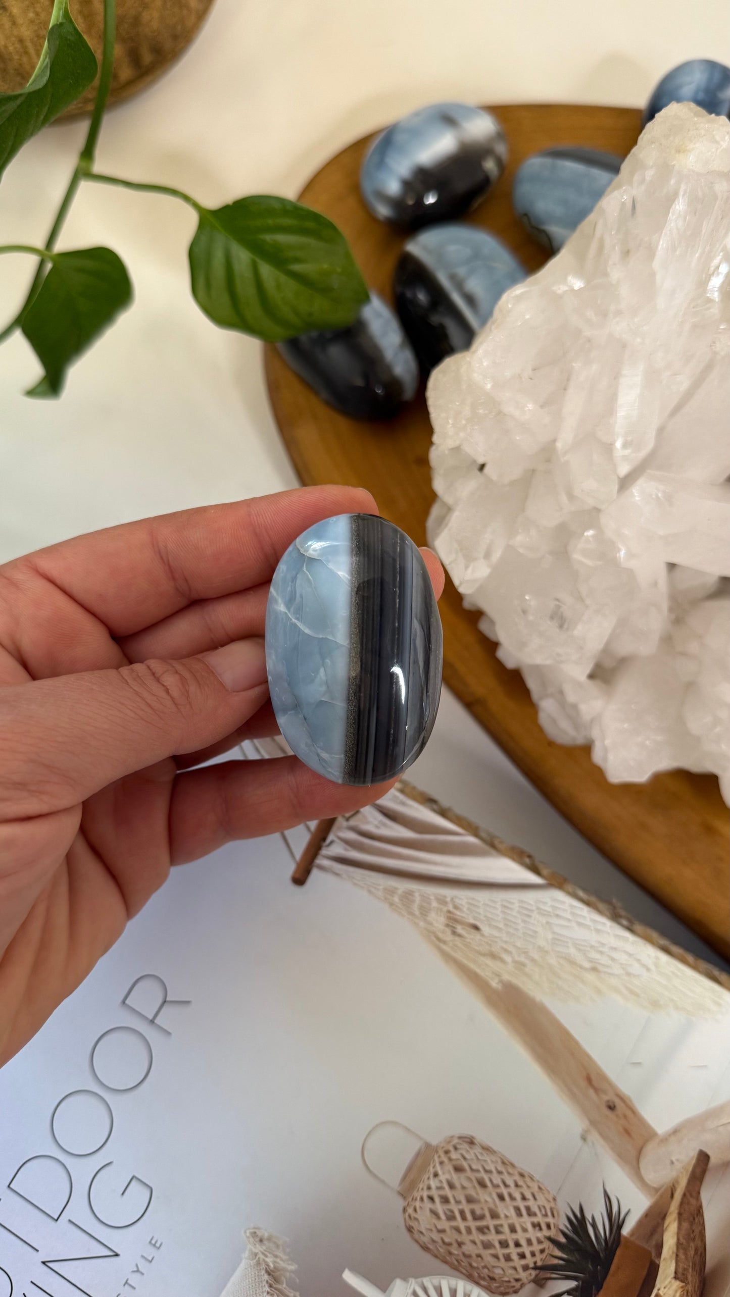 Blue Owyhee opal -B
