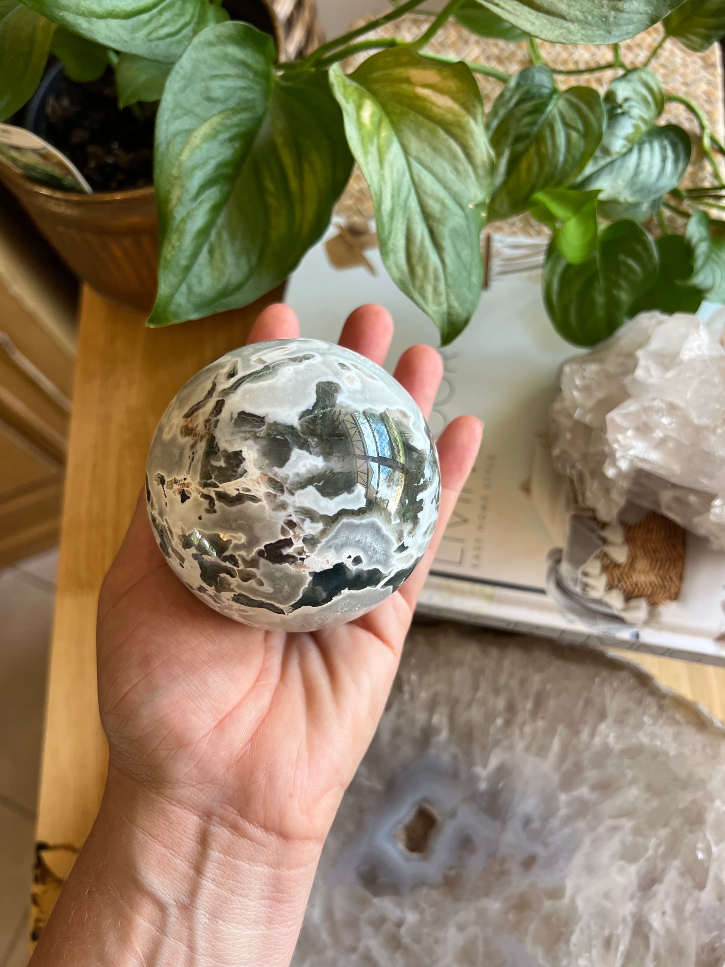 Moss agate with Pink moss