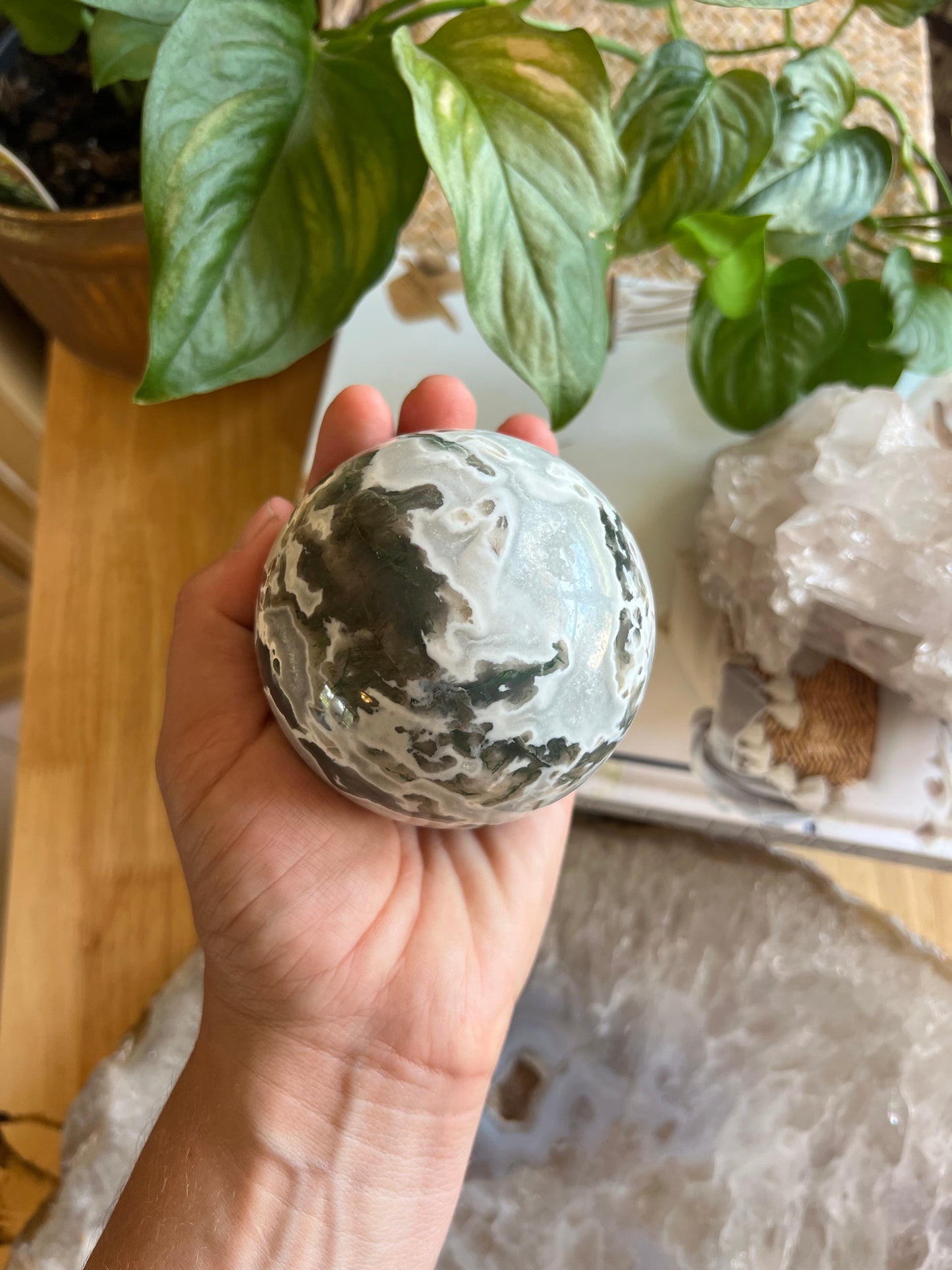 Moss agate with Pink moss