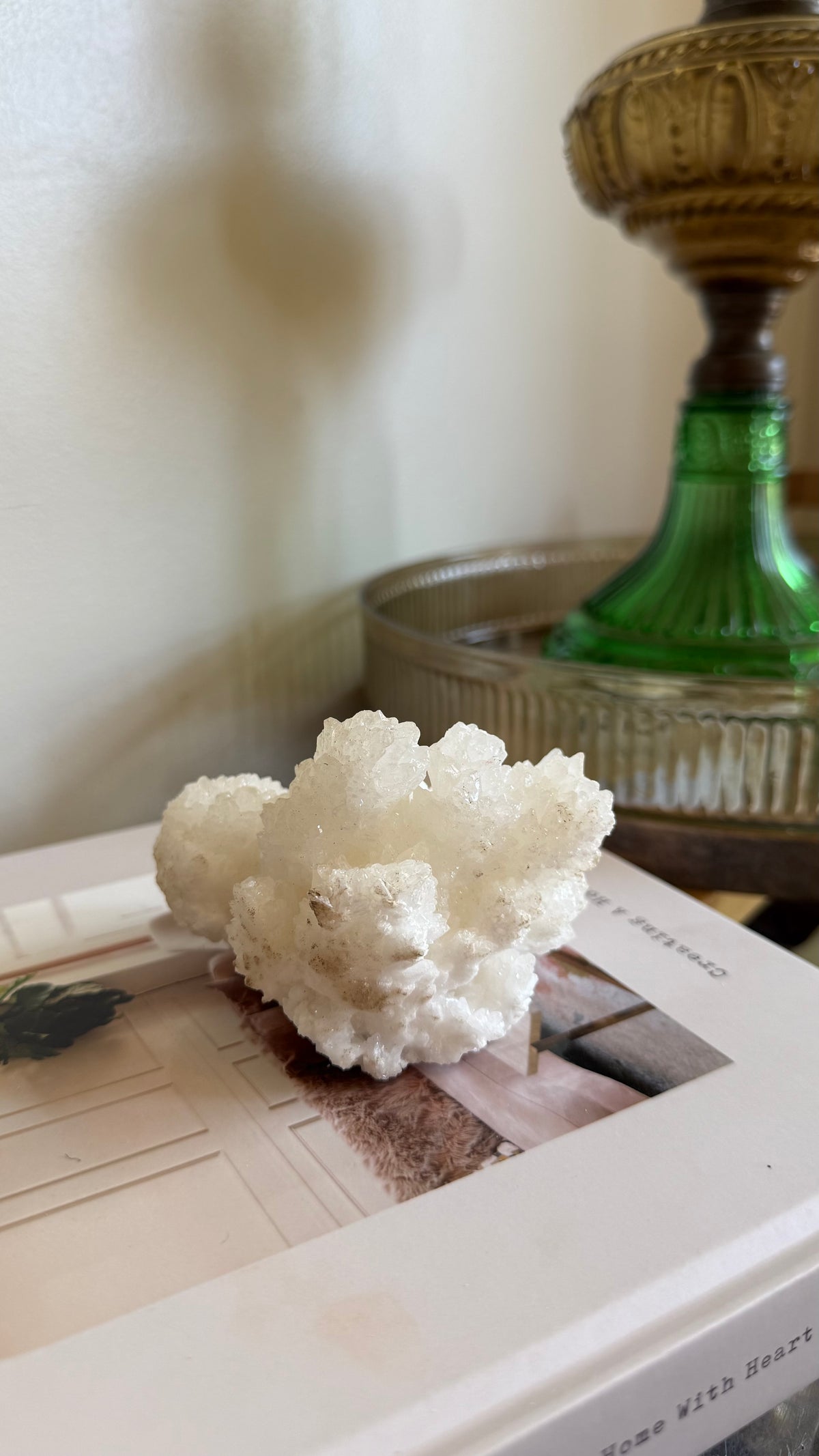 White aragonite - E