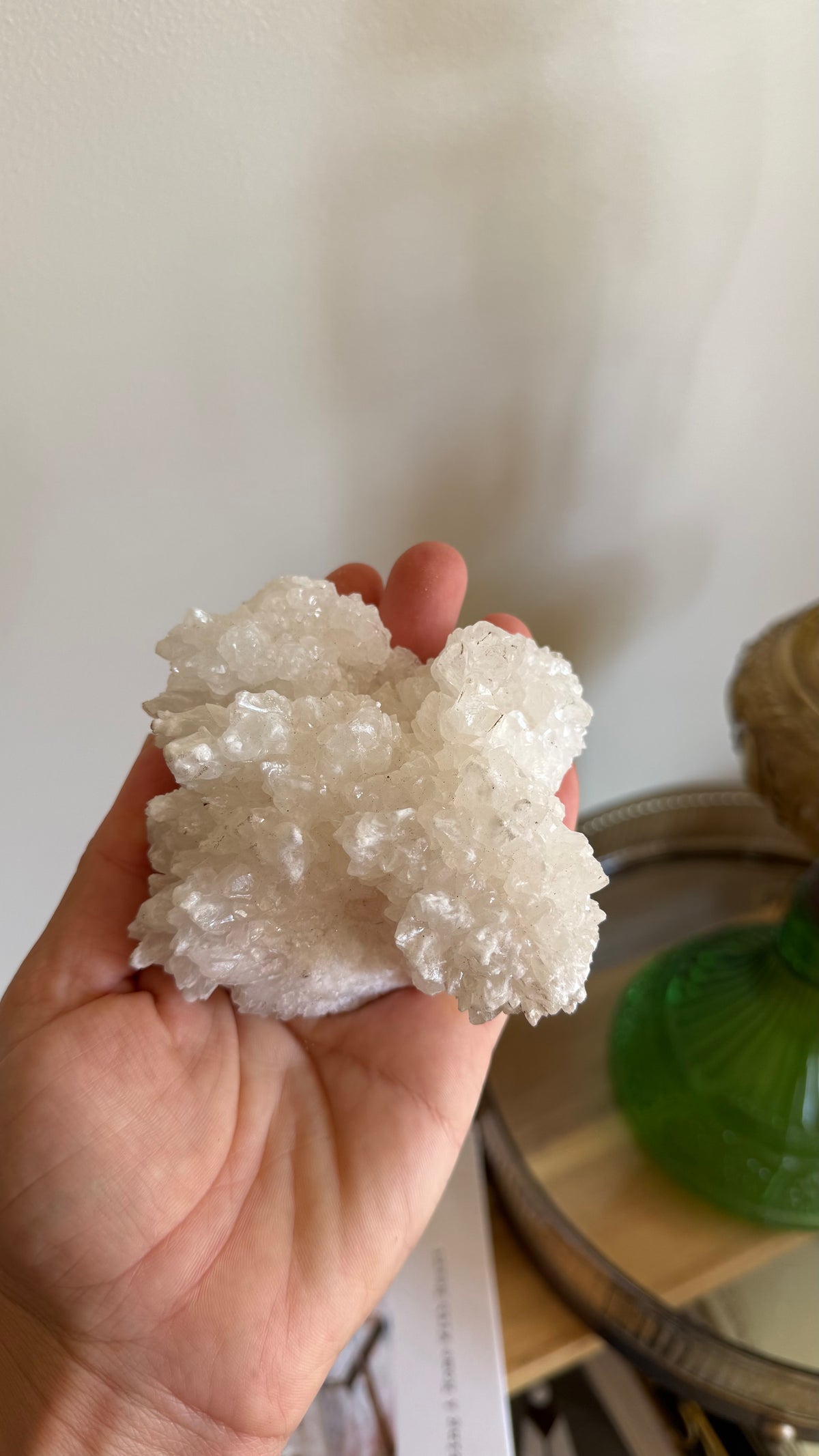 White aragonite - D