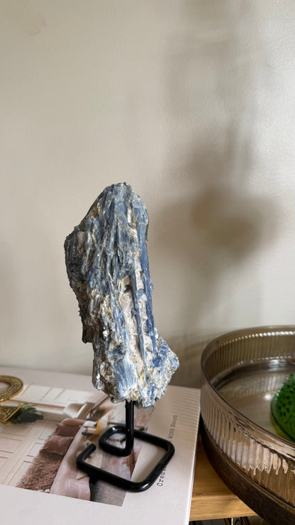 Kyanite on stand