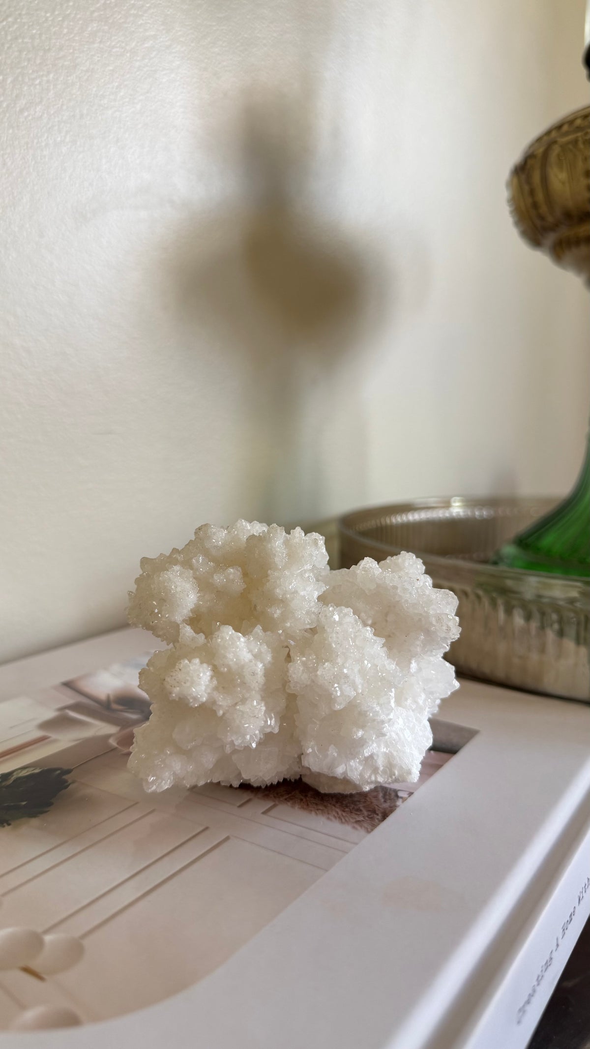 White aragonite - F