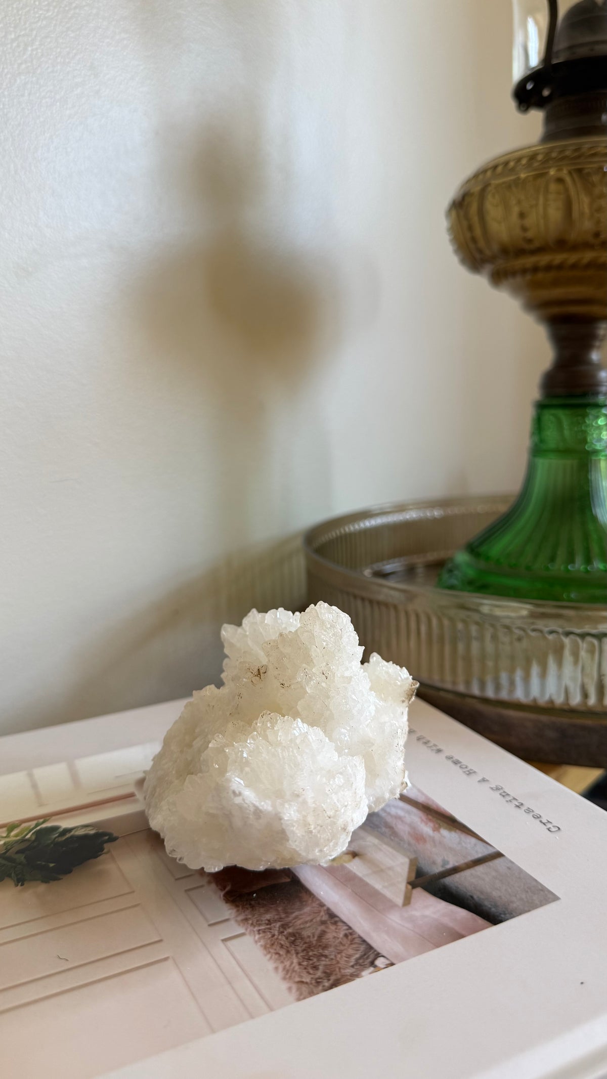 White aragonite - E